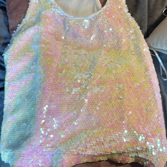 Forever 21 size small sequins tank - Picture 5 of 7